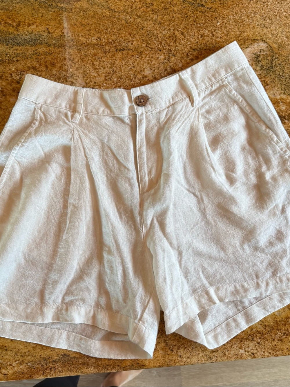 Carve Designs White Pleated Linen-Blend Bermuda Shorts